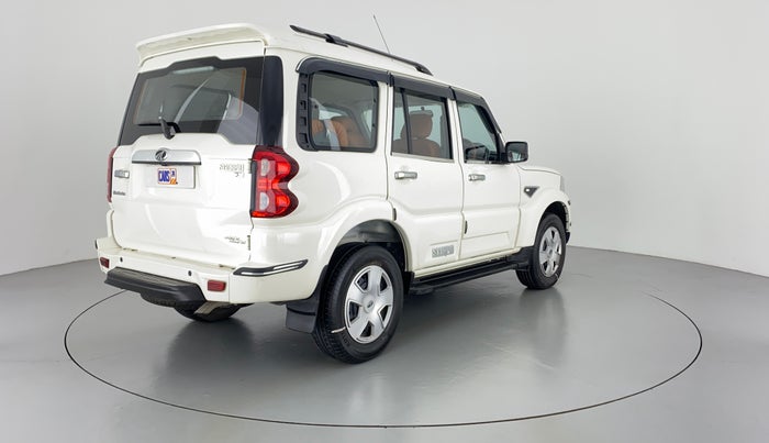 2018 Mahindra Scorpio S7 120 BHP 2WD, Diesel, Manual, 23,122 km, Right Back Diagonal