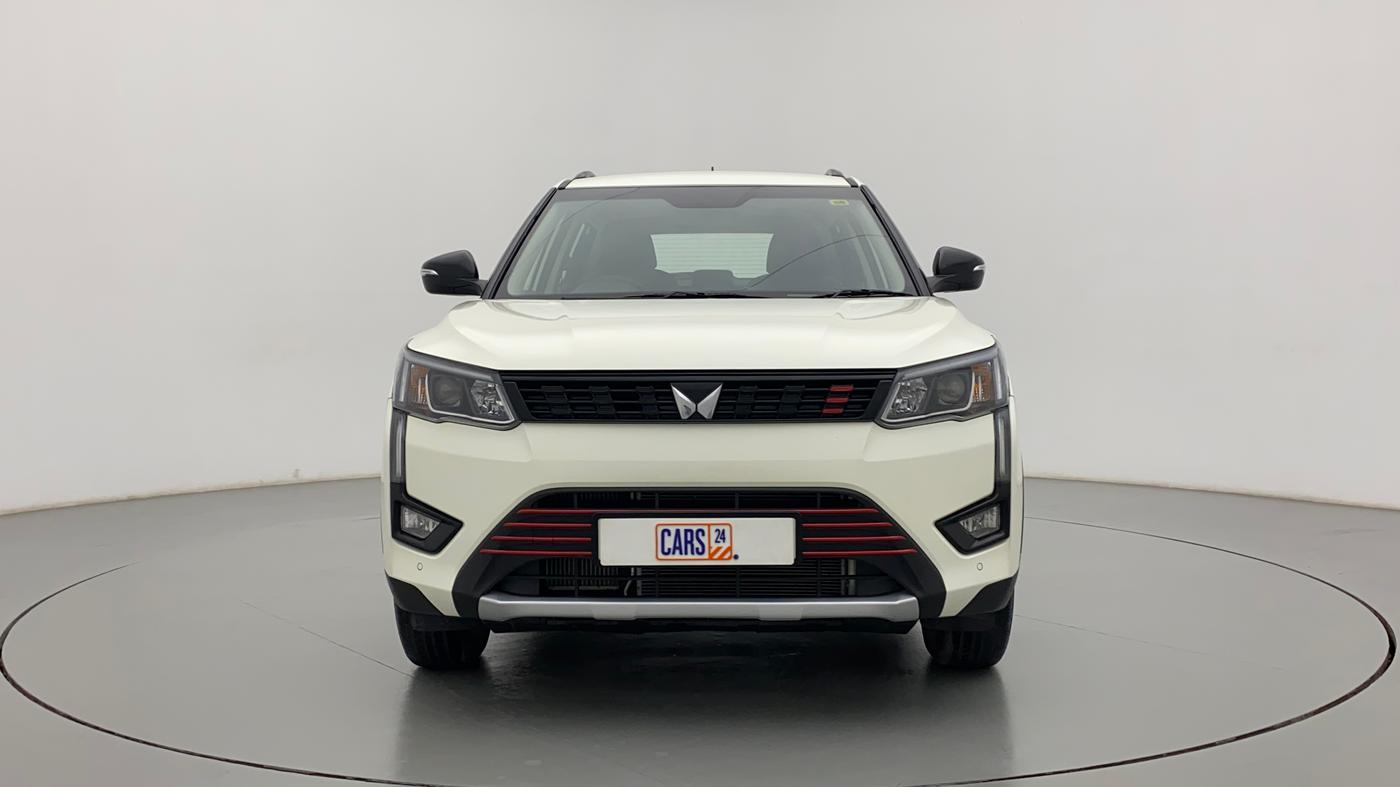 2022 Mahindra XUV300 W8 (O) 1.2 PETROL, Petrol, Manual, 2,398 km, Front