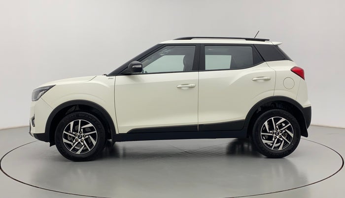 2022 Mahindra XUV300 W8 (O) 1.2 PETROL, Petrol, Manual, 2,398 km, Left Side