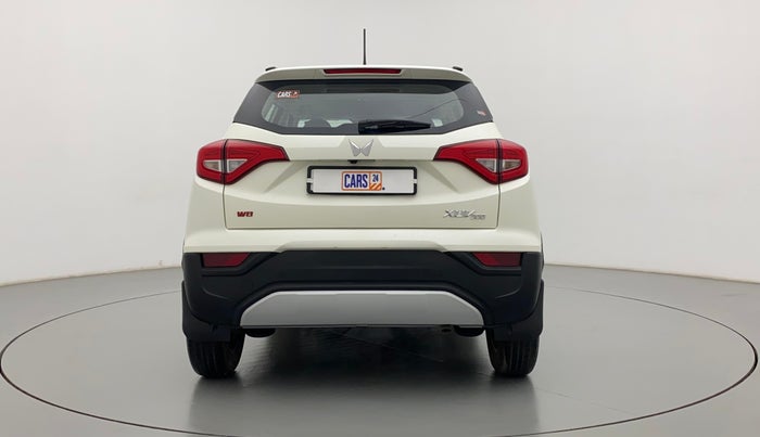 2022 Mahindra XUV300 W8 (O) 1.2 PETROL, Petrol, Manual, 2,398 km, Back/Rear