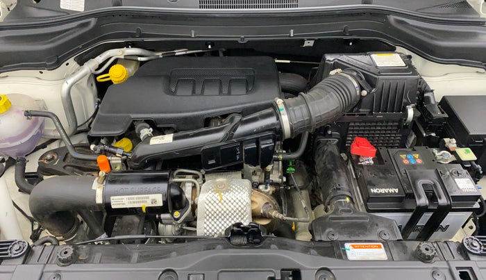 2022 Mahindra XUV300 W8 (O) 1.2 PETROL, Petrol, Manual, 2,398 km, Open Bonet