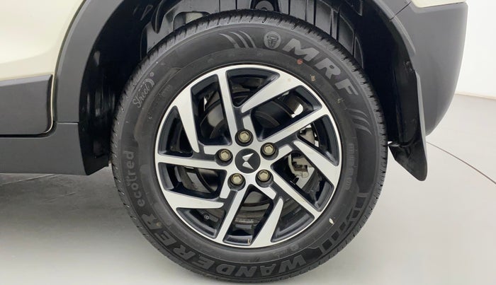 2022 Mahindra XUV300 W8 (O) 1.2 PETROL, Petrol, Manual, 2,398 km, Left Rear Wheel