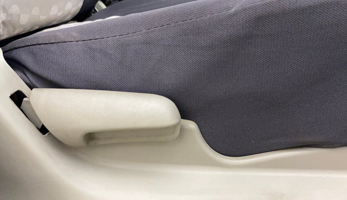 2016 Maruti Celerio VXI, Petrol, Manual, 1,16,995 km, Driver Side Adjustment Panel