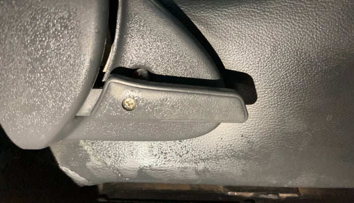 2018 Maruti Alto 800 LXI CNG, CNG, Manual, 57,223 km, Driver Side Adjustment Panel