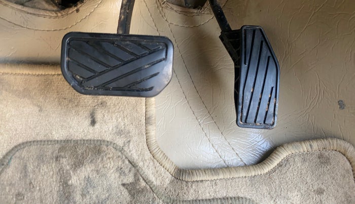 2017 Maruti Swift Dzire VDI, Diesel, Manual, 79,764 km, Pedals