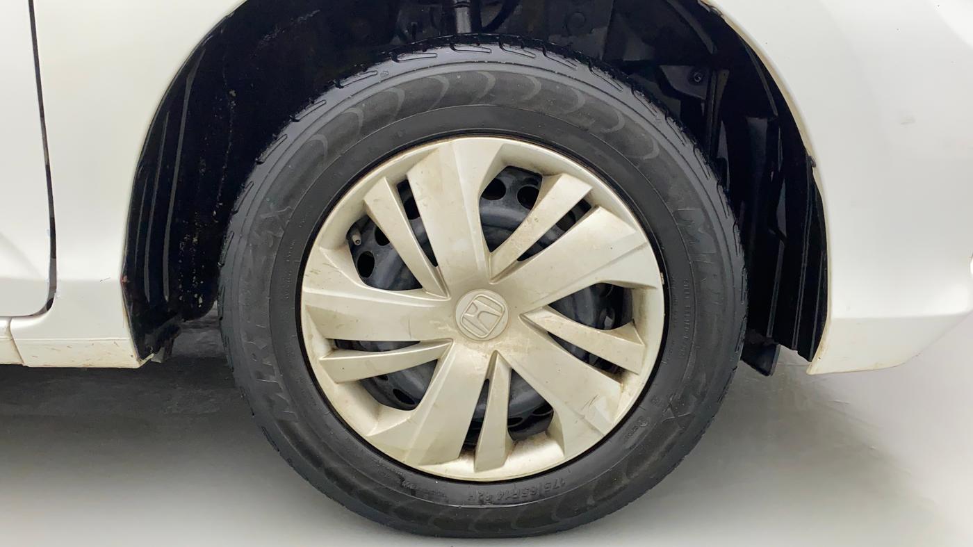 2018 Honda Amaze 1.2L I-VTEC S, CNG, Manual, 1,22,223 km, Right Front Wheel