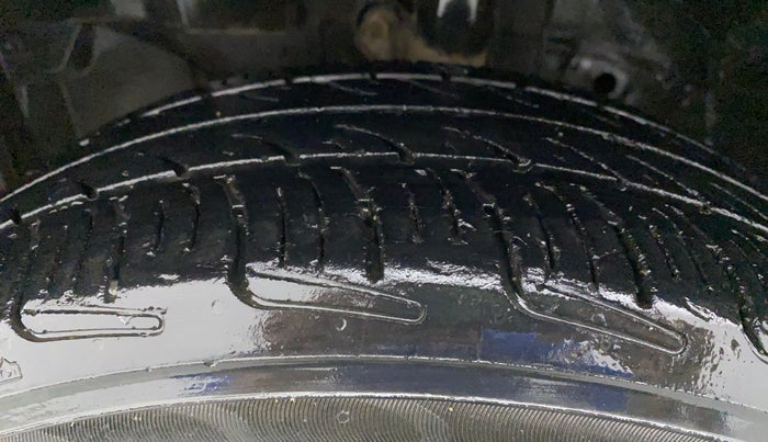 2018 Honda Amaze 1.2L I-VTEC S, CNG, Manual, 1,22,223 km, Left Front Tyre Tread