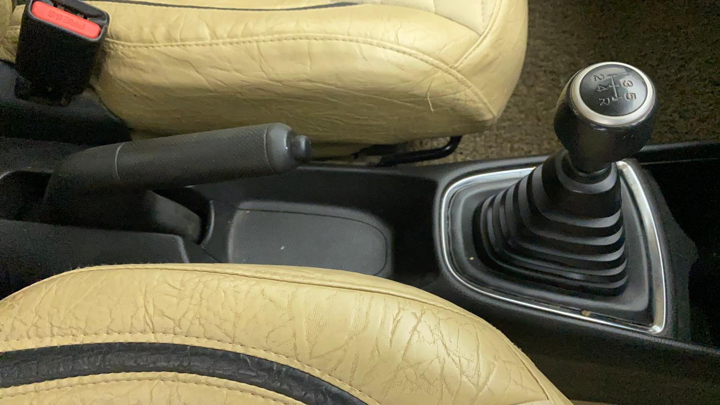 2018 Honda Amaze 1.2L I-VTEC S, CNG, Manual, 1,22,223 km, Gear Lever