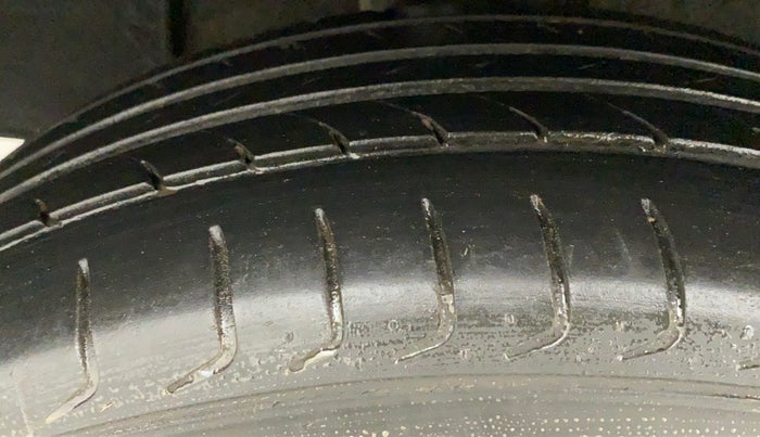 2021 Nissan MAGNITE XE, Petrol, Manual, 21,056 km, Right Rear Tyre Tread