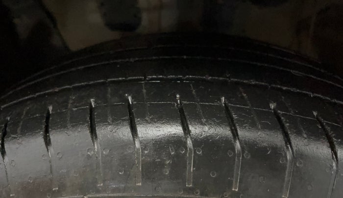 2023 Hyundai Creta EX 1.5 PETROL, Petrol, Manual, 35,589 km, Left Front Tyre Tread