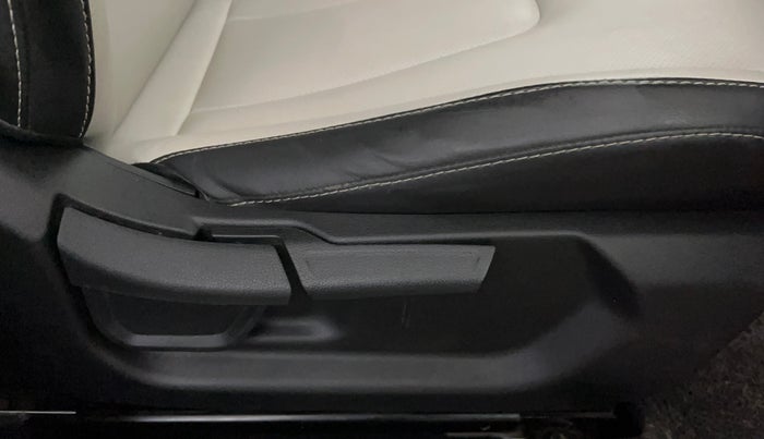 2023 Hyundai Creta EX 1.5 PETROL, Petrol, Manual, 35,589 km, Driver Side Adjustment Panel