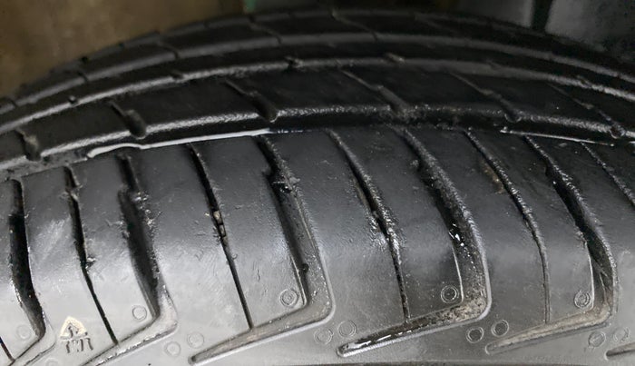 2021 Maruti New Wagon-R 1.0 Lxi (o) cng, CNG, Manual, 22,256 km, Right Front Tyre Tread