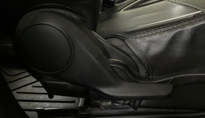 2021 Maruti Baleno ZETA CVT PETROL 1.2, Petrol, Automatic, 59,085 km, Driver Side Adjustment Panel