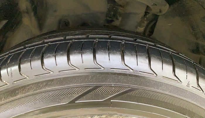 2017 Ford Ecosport TITANIUM 1.5L PETROL AT, Petrol, Automatic, 37,064 km, Left Front Tyre Tread