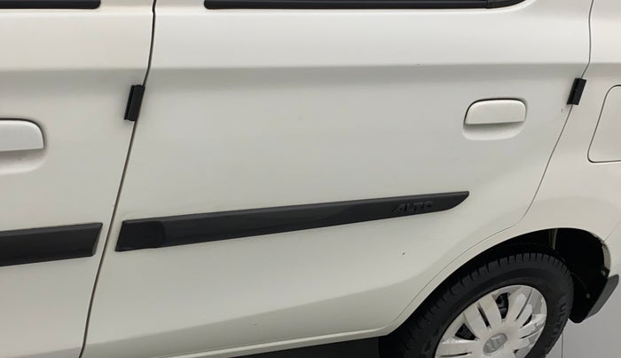 2018 Maruti Alto 800 VXI, Petrol, Manual, 28,060 km, Rear left door - Minor scratches