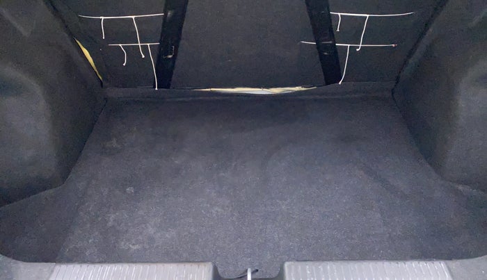 2017 Maruti Dzire VXI, Petrol, Manual, 27,041 km, Boot inside view
