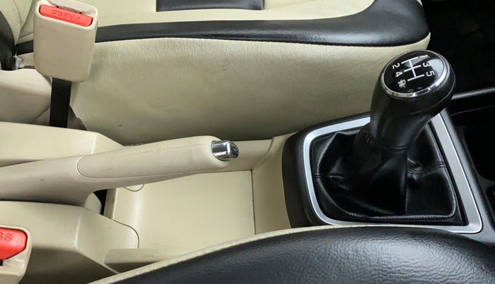 2017 Maruti Dzire VXI, Petrol, Manual, 27,041 km, Gear Lever