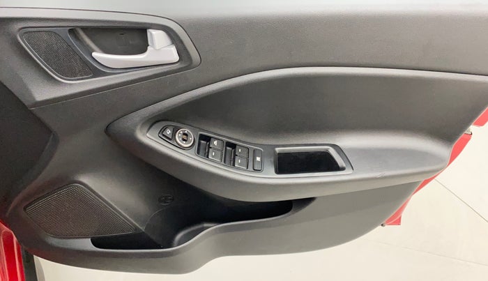 2015 Hyundai i20 Active 1.4 SX, Diesel, Manual, 83,697 km, Driver Side Door Panels Control