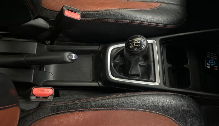 2018 Maruti Swift ZXI, Petrol, Manual, 62,641 km, Gear Lever