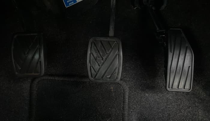 2018 Maruti Swift ZXI, Petrol, Manual, 62,641 km, Pedals
