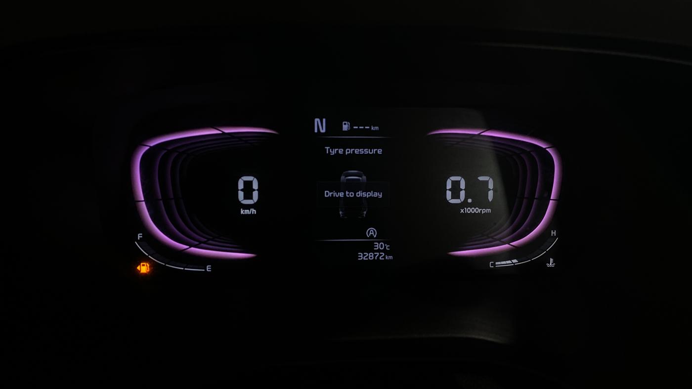 2023 KIA CARENS PRESTIGE PLUS 1.5 IMT DIESEL 7 STR, Diesel, Manual, 32,869 km, Odometer Image