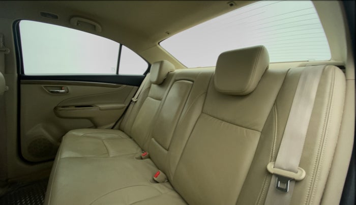 2018 Maruti Ciaz ALPHA 1.5 SHVS PETROL, Petrol, Manual, 55,980 km, Right Side Rear Door Cabin