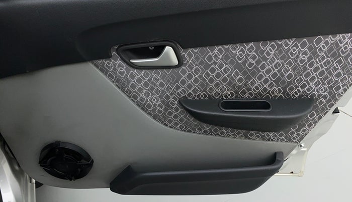 2018 Maruti Alto 800 LXI, Petrol, Manual, 9,831 km, Driver Side Door Panels Control