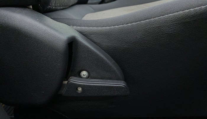 2018 Maruti Alto 800 LXI, Petrol, Manual, 9,831 km, Driver Side Adjustment Panel