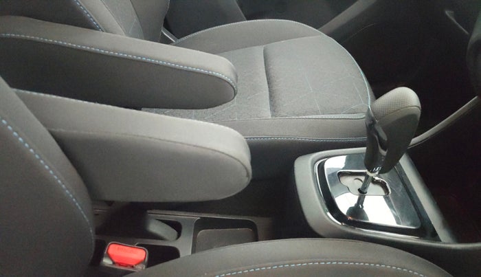 2024 Tata PUNCH CREATIVE  AMT, Petrol, Automatic, 10,180 km, Gear Lever