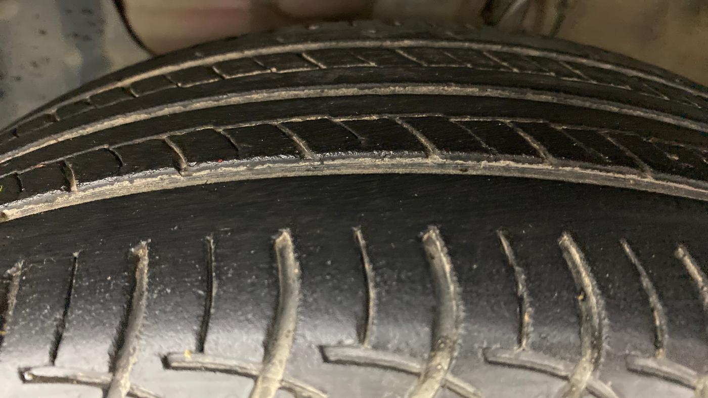 2018 Hyundai Elite i20 Asta 1.2 CVT, Petrol, Automatic, 48,261 km, Left Front Tyre Tread