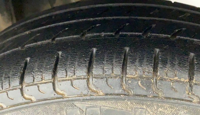 2014 Maruti Alto K10 VXI AMT, Petrol, Automatic, 61,596 km, Left Rear Tyre Tread