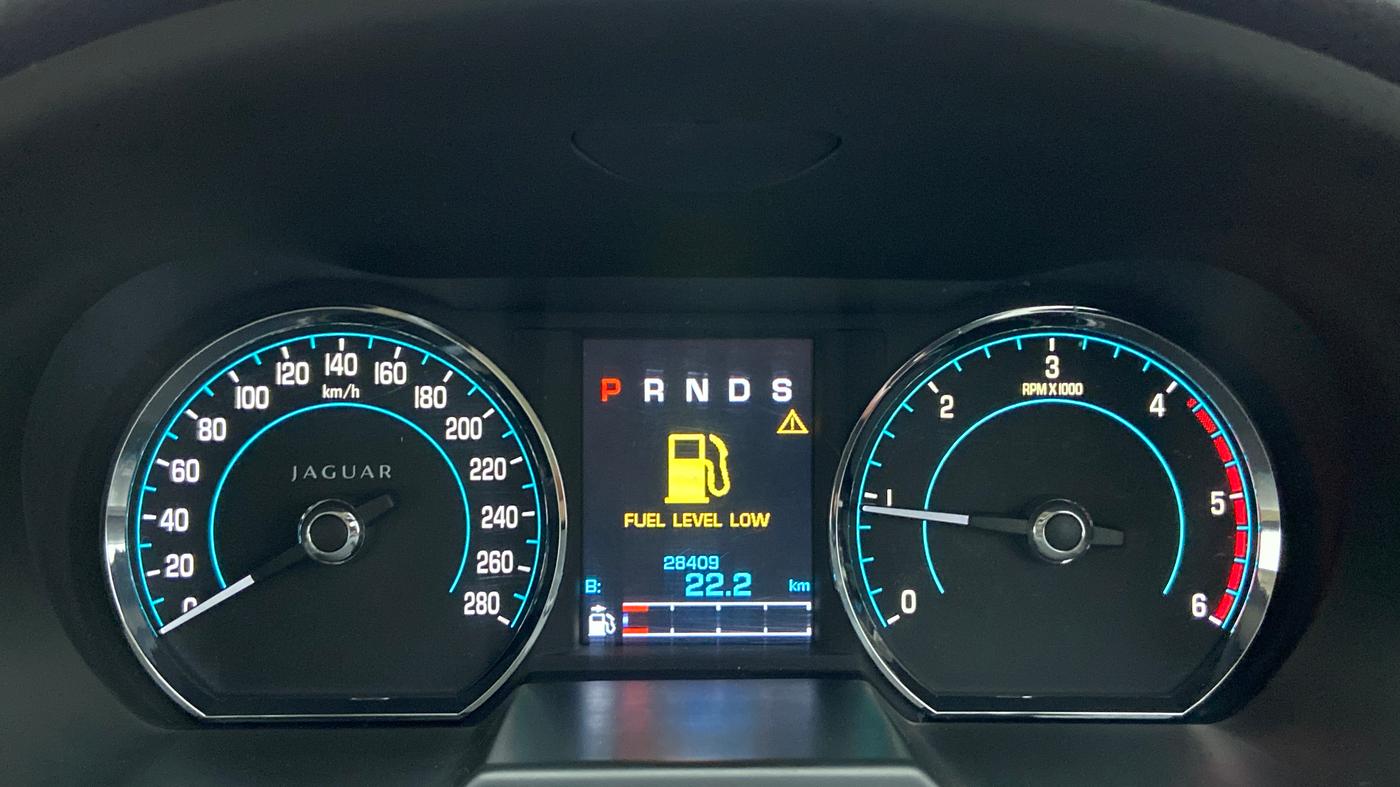 2013 Jaguar XF 2.2 DIESEL, Diesel, Automatic, 29,377 km, Odometer Image