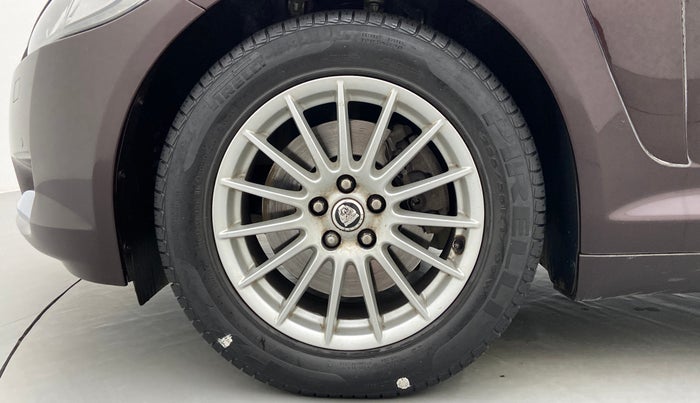 2013 Jaguar XF 2.2 DIESEL, Diesel, Automatic, 29,377 km, Left Front Wheel