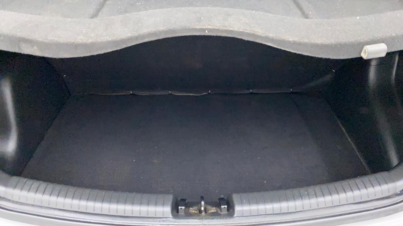 2018 Hyundai Grand i10 SPORTZ 1.2 KAPPA VTVT, Petrol, Manual, 17,511 km, Boot Inside