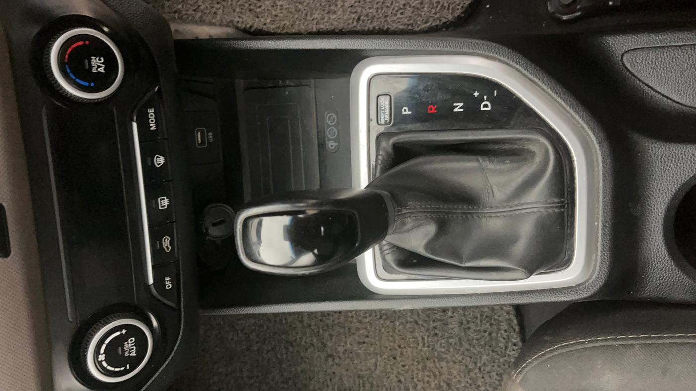 2019 Hyundai Creta SX AT 1.6 PETROL, Petrol, Automatic, 82,655 km, Gear Lever