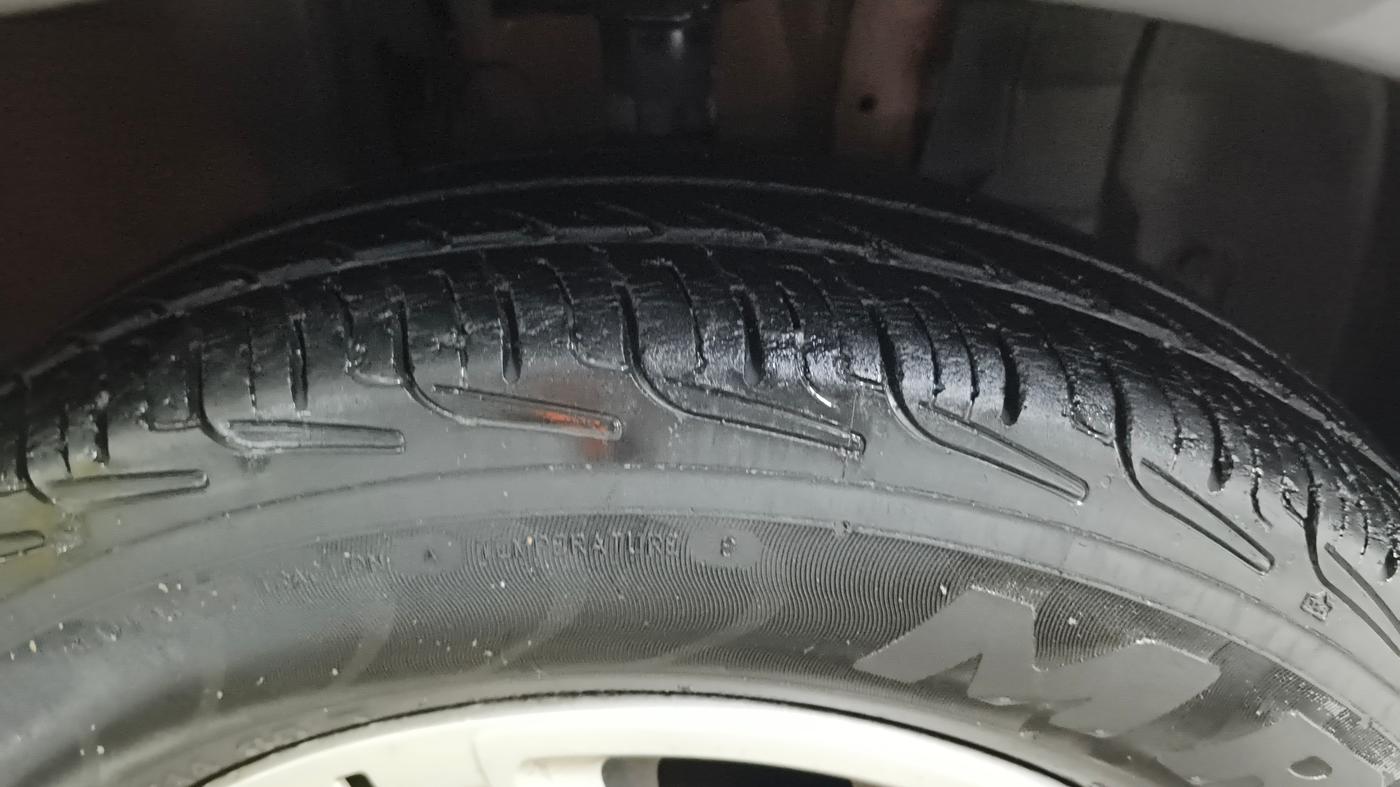 2019 Renault TRIBER RXL MT, Petrol, Manual, 99,757 km, Right Front Tyre Tread