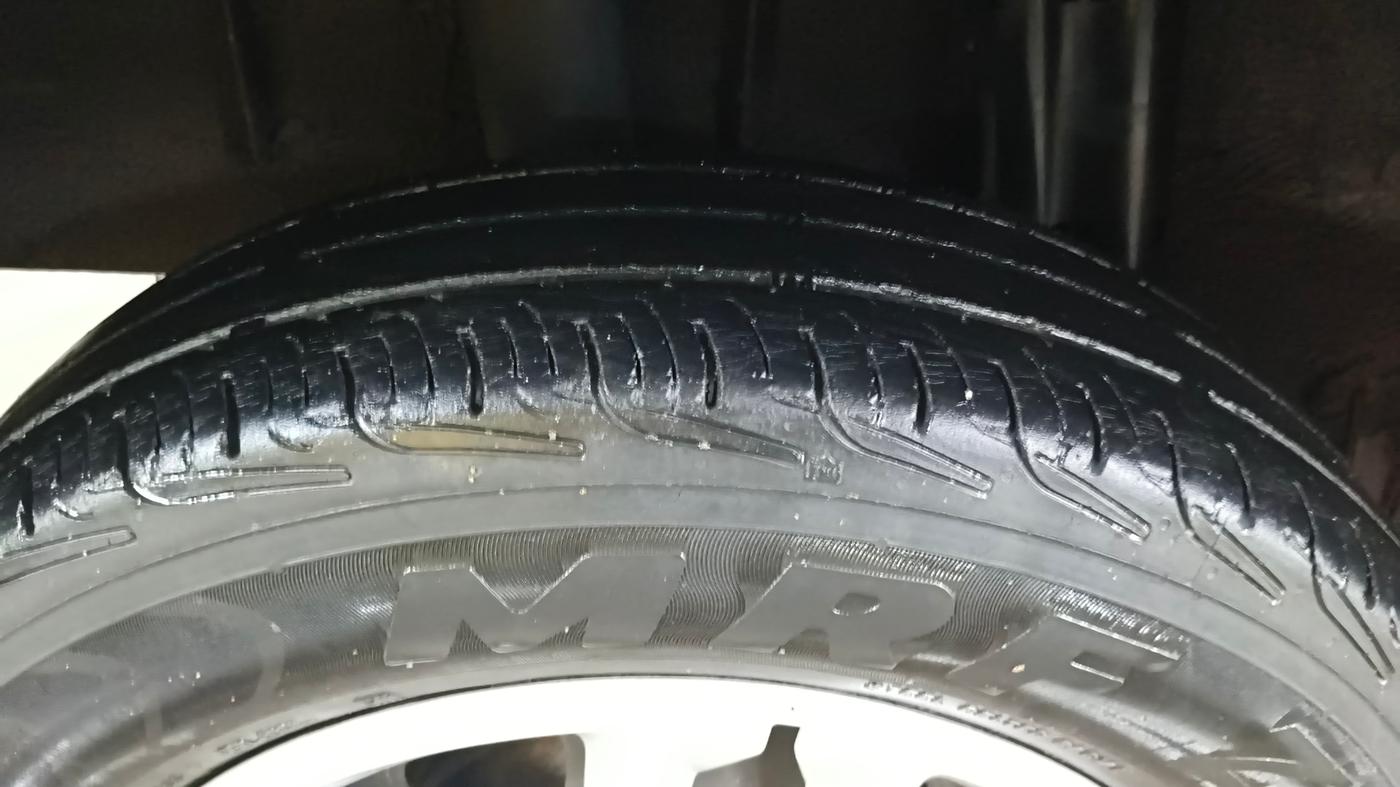 2019 Renault TRIBER RXL MT, Petrol, Manual, 99,757 km, Right Rear Tyre Tread