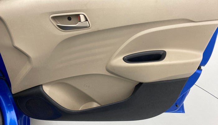 2019 Hyundai NEW SANTRO 1.1 MAGNA MT, Petrol, Manual, 68,967 km, Driver Side Door Panels Control
