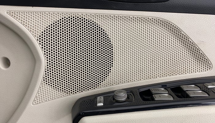 2019 Mahindra XUV300 W8(O), Diesel, Manual, 68,515 km, Speaker