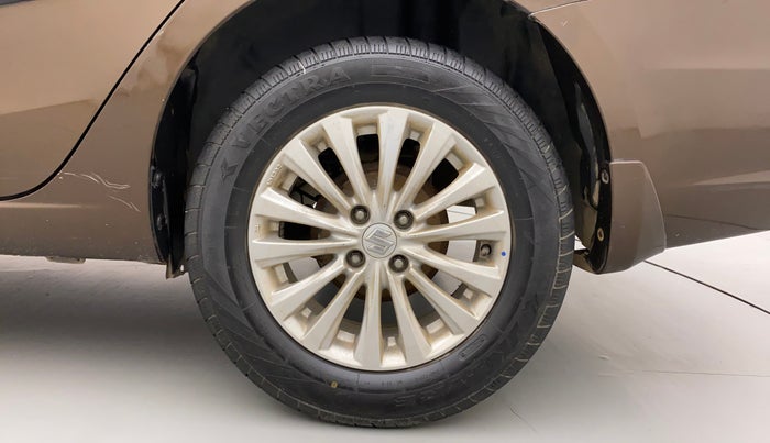 2017 Maruti Ciaz ZETA DIESEL 1.3, Diesel, Manual, 1,01,069 km, Left Rear Wheel