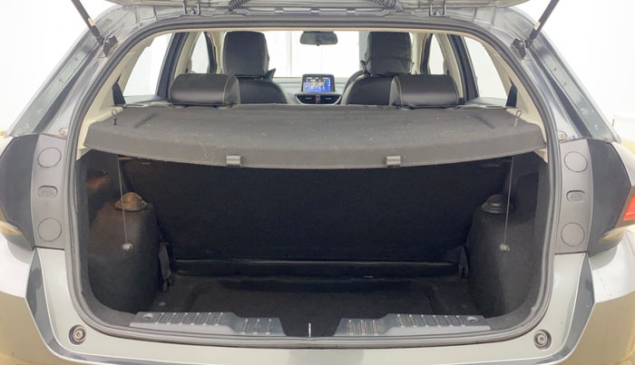 2024 Tata ALTROZ XZ PETROL, Petrol, Manual, 6,794 km, Boot Inside