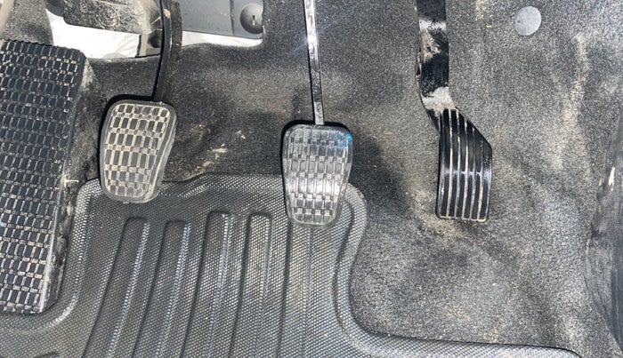 2024 Tata ALTROZ XZ PETROL, Petrol, Manual, 6,794 km, Pedals