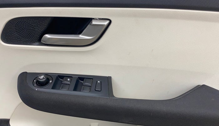 2024 Tata ALTROZ XZ PETROL, Petrol, Manual, 6,794 km, Driver Side Door Panels Control