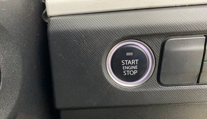 2022 Tata PUNCH CREATIVE AMT 1.2 RTN DUAL TONE, Petrol, Automatic, 37,122 km, Keyless Start/ Stop Button