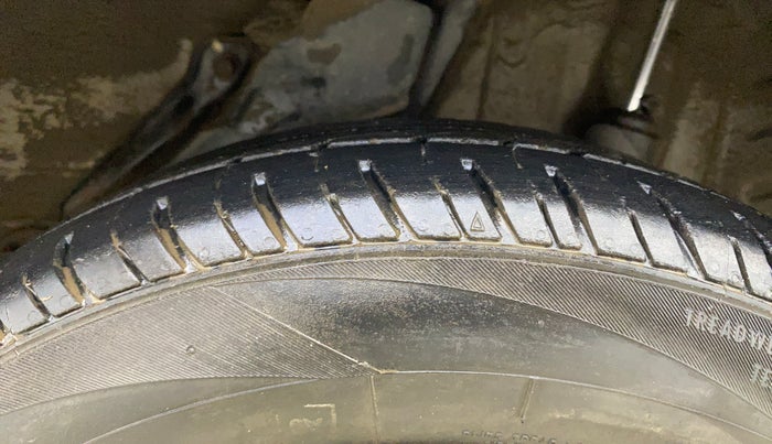 2013 Honda Amaze 1.2L I-VTEC S, Petrol, Manual, 34,207 km, Left Rear Tyre Tread