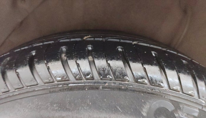 2014 Hyundai Elite i20 ASTA 1.2, Petrol, Manual, 90,634 km, Right Rear Tyre Tread