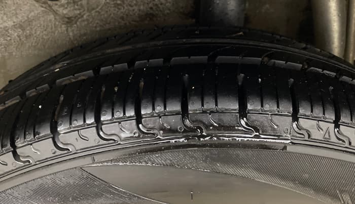 2015 Maruti Celerio VXI AMT, Petrol, Automatic, 45,448 km, Left Rear Tyre Tread
