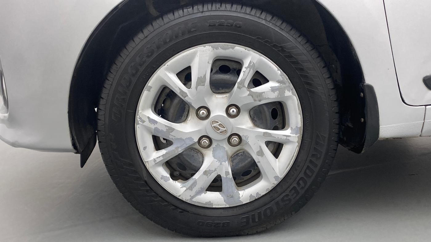 2017 Hyundai Grand i10 SPORTZ (O) 1.2 KAPPA VTVT, Petrol, Manual, 51,971 km, Left Front Wheel