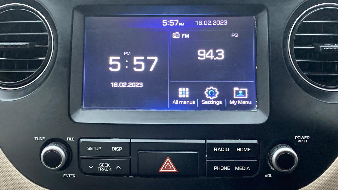 2017 Hyundai Grand i10 SPORTZ (O) 1.2 KAPPA VTVT, Petrol, Manual, 51,971 km, Infotainment System
