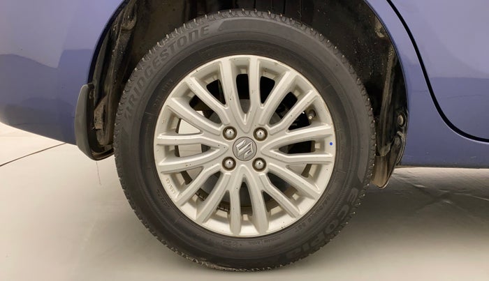 2018 Maruti Dzire ZDI AMT, Diesel, Automatic, 76,803 km, Right Rear Wheel